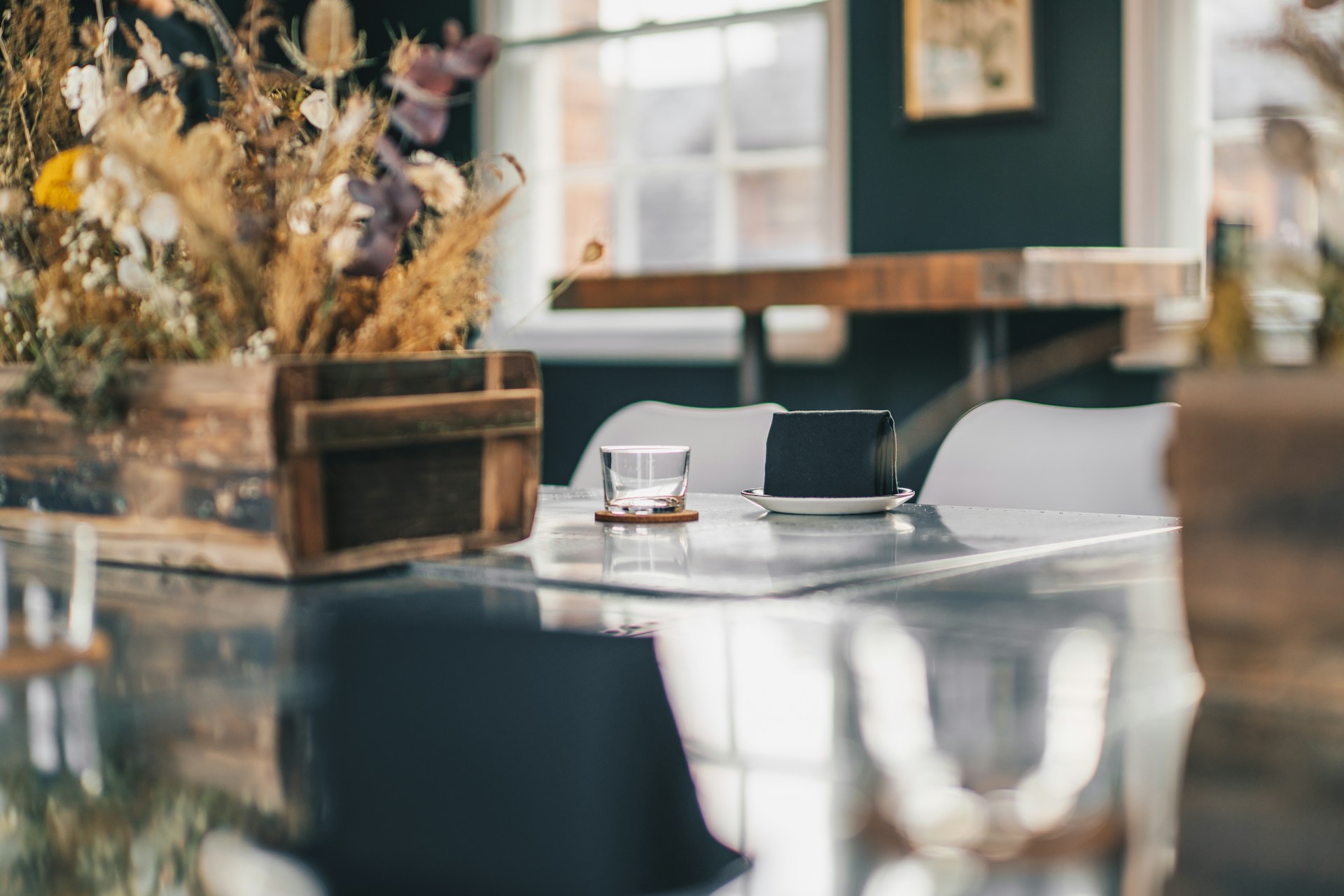 Jak łączyć wędliny z winem - praktyczne wskazówki od sommeliera